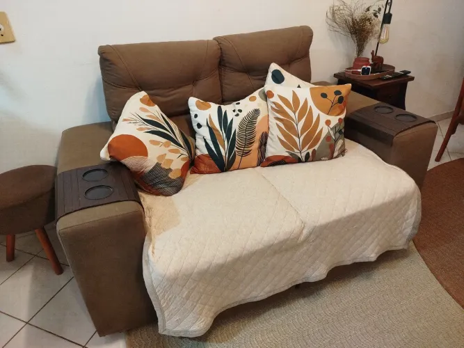 Sofá 1,60 cm confortável