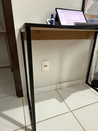 Mesa industrial para estudos