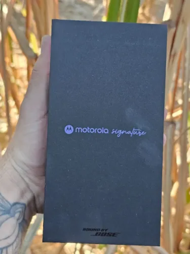 Motorola Signature 5G 512GB 24GB (Novo)