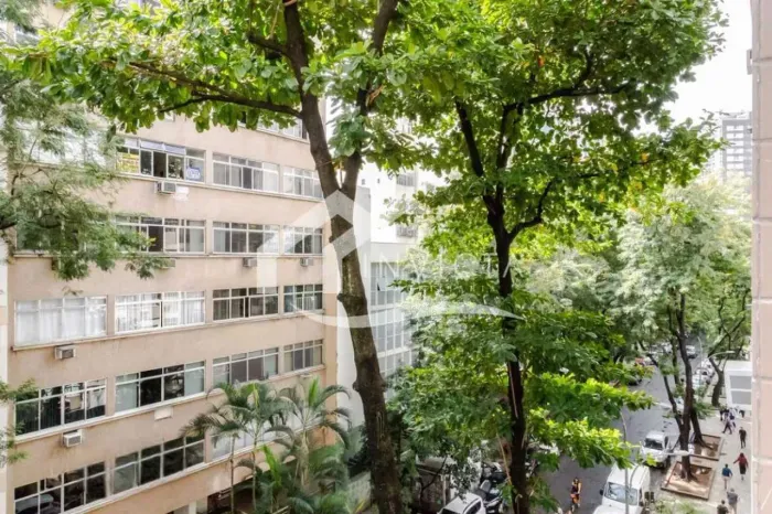 MARAVILHOSO 3 QUARTOS PRÓXIMO AO METRÔ