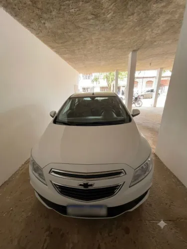 Chevrolet Onix Hatch LT 1.0 8V Flex Power Mec. 4P 2013