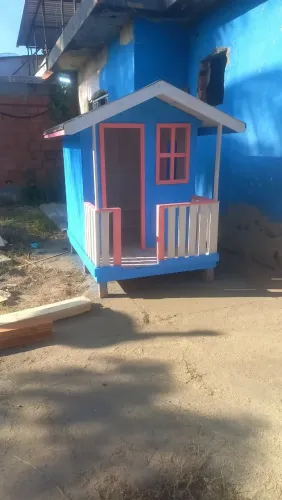Casinha infantil de madeira já pronta 