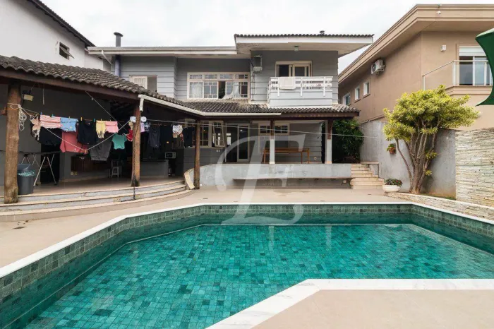 Casa com 5 quartos à venda, 400 m² por R$ 3.998.000 - Alphaville - Santana de Parnaíba/SP