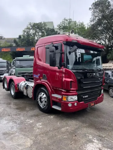 Scania P360 2017 6x2 Cegonha