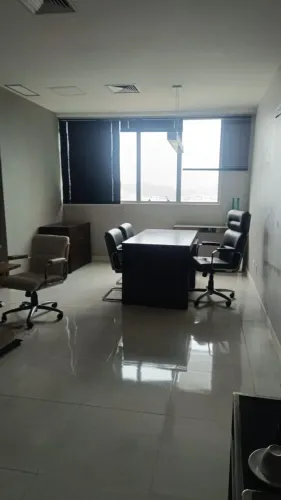 Alugo ou vendo sala comercial l, Caminho das Árvores 