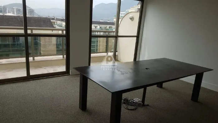 Sala comercial à venda com 1 vaga na Barra da Tijuca