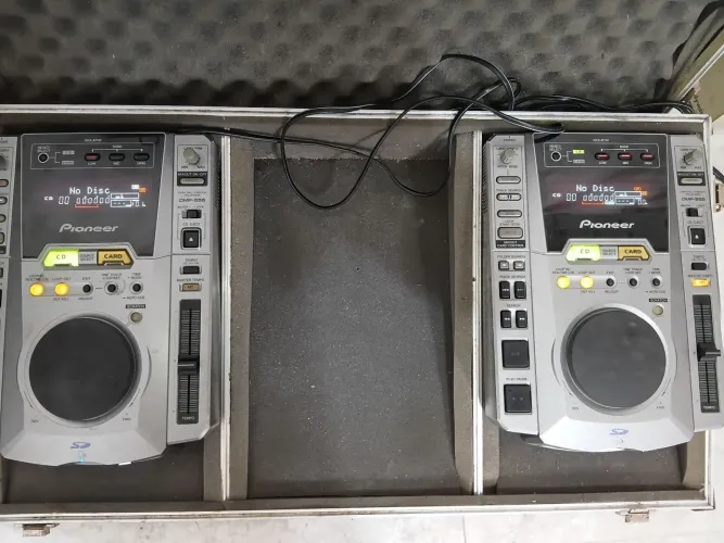 PAR DE CDJ PIONEER DMP-555