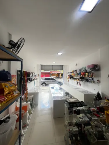 ALUGA-SE PONTO COMERCIAL NO COHATRAC