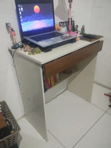 Mesinha de computador 