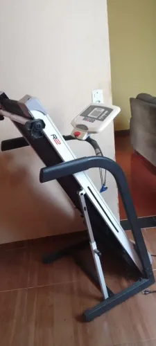 Vendo excelente esteira funcionando perfeitamente 