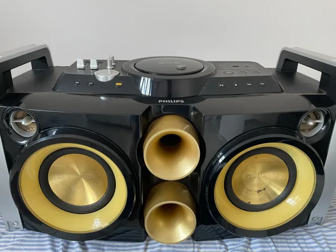 Caixa de som Mini System Philips FWP2000X/78 com potência de 240W RMS