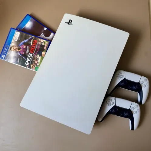 PS5 Fat + 2 controles originais 825gb único dono