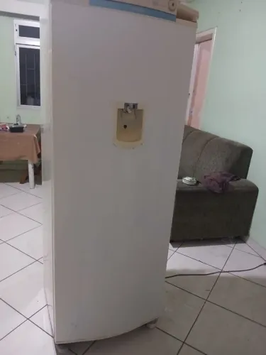 Vendo geladeira