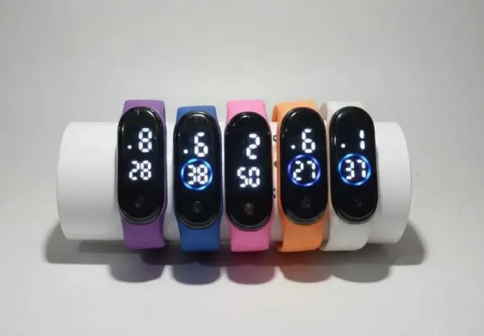 Vendo relogios novo cores disponíveis 