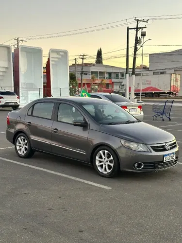 Volkswagen Voyage Comf/highli. 1.6 MI T.flex 8V 4P 2012