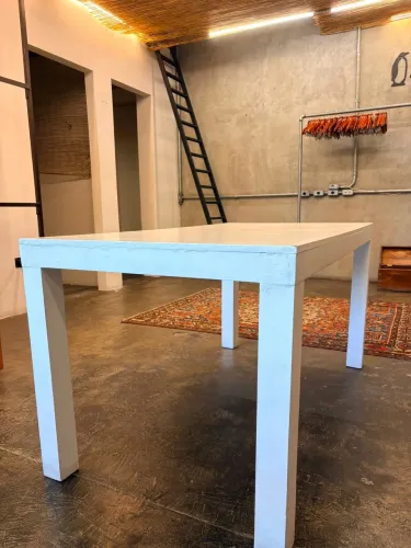 Mesa Retangular Grande Branca - Ideal para Jantar, Escritório ou Reunião