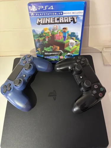 PS4 Slim + 2 controles + Minecraft + FC 26