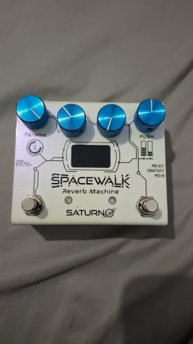 Pedal Saturno Space Walk