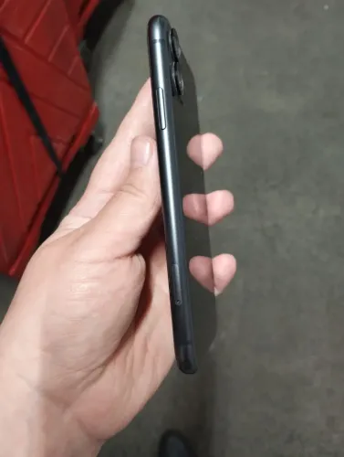 iPhone 11 - placa queimada