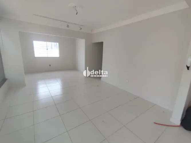 Loja disponível para locação no bairro Fundinho em Uberlândia - MG.