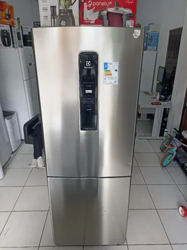 Geladeira Eletrolux 490 L 220 v nova