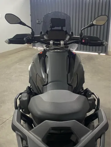 Gs 1300 triple black