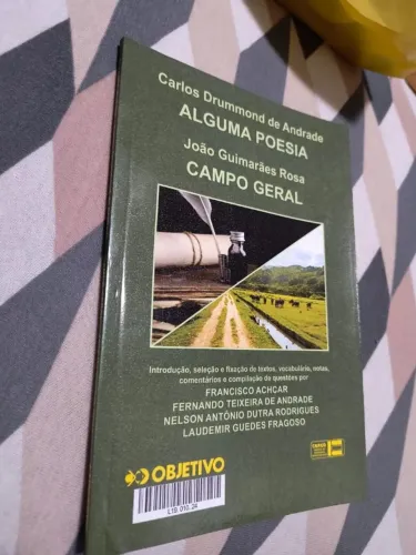carlos drummond de andrade alguma poesia + joão guimarães rosa campo geral | objetivo