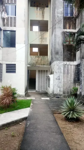Imóvel para venda possui 56 metros quadrados com 2 quartos em Cajazeiras - Fortaleza - CE