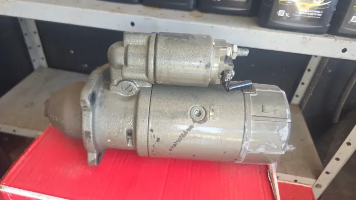 Moto de partida 24V marca BOCH
