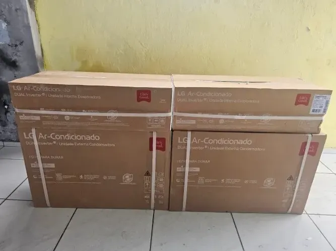 Ar-Condicionado LG Dual Inverter Voice 9.000 BTUs - NOVO - Lacrado - NF