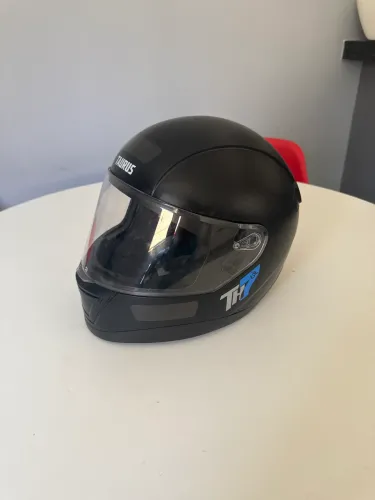 Capacete tamanho 58