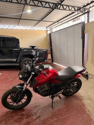 Vendo moto fz15 financiada