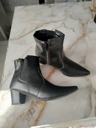 Bota