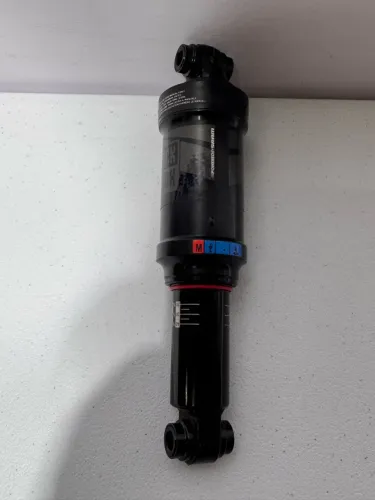 SUSPENSÃO TRASEIRA ROCK SHOX MONARCH RL 190x45 C/TRAVA ZERO