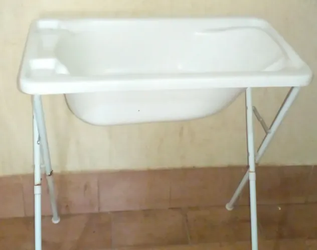 Banheira com suporte