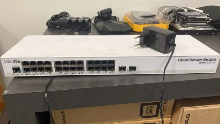 MikroTik CRS326-24G-2S+RM 