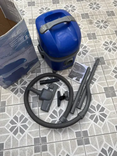 Aspirador de pó Electrolux 220w