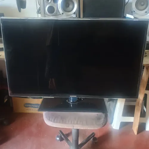 TV Samsung 40 Polegadas.