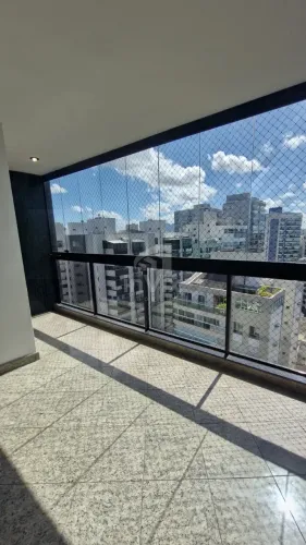 Apartamento de Frente com 131m², 3Q, no miolo da Praia do Canto!