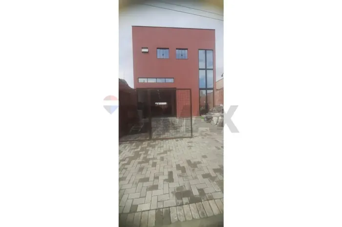 Aluguel Prédio Comercial com Salão e Salas individuais