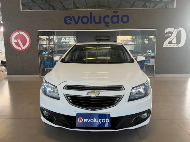 Chevrolet Onix Hatch LTZ 1.4 8V Flex Power Mec. 4P 2015