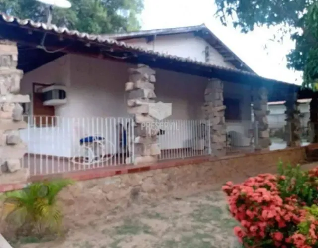 Casa de 3Q na General Dultra em Paulo Afonso