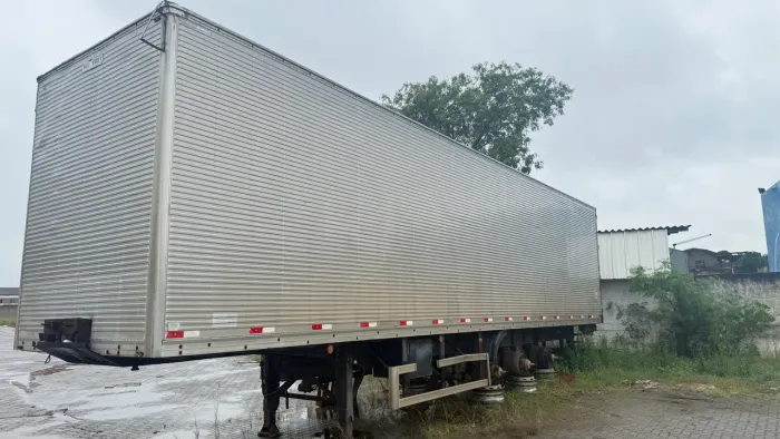 Baú 24 pallets 