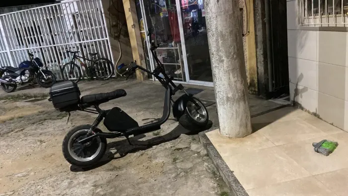 Scooter elétrica manutenção feita em Maio batedeira de lítio com duração de 41 km 2026