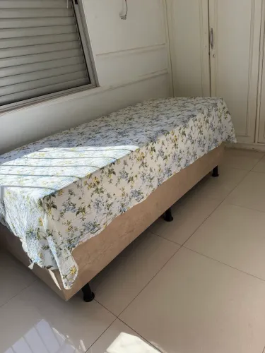 Cama box