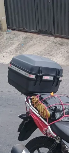 Baú givi