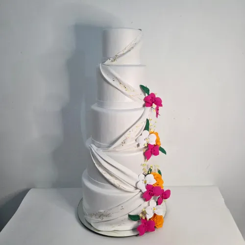 Bolo fake cenográfico Casamento Rosa e laranja