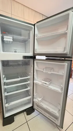 Geladeira Brastemp 375 litros INOX