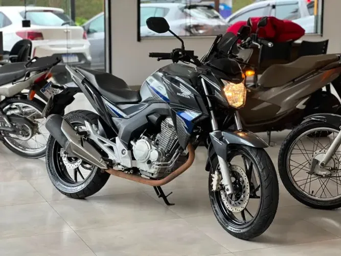 CB 250cc Twister 2020 * Oportunidade!