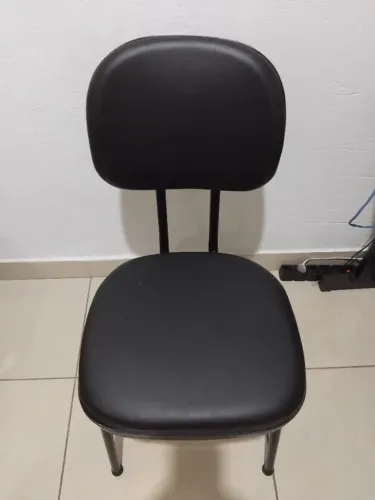 Cadeira secretaria Almofadada - Nova